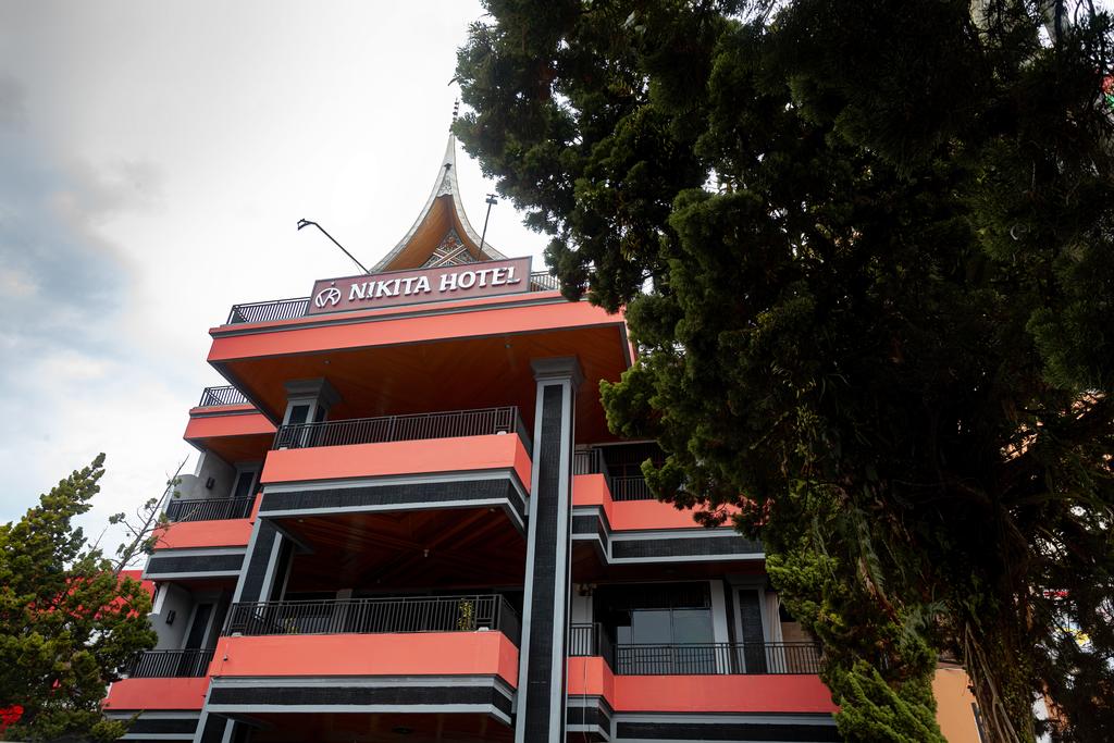 Hotel Menarik di Bukittinggi dan Padang 